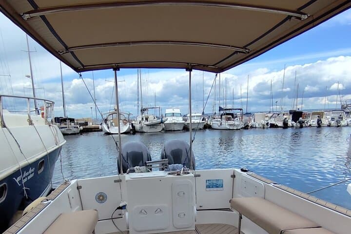 Boat fishing, boat tours, boat party 5