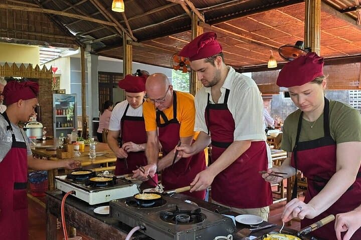Hoi An Eco Adventure: Market, Basket Boat, Crab Fishing & Cooking 4