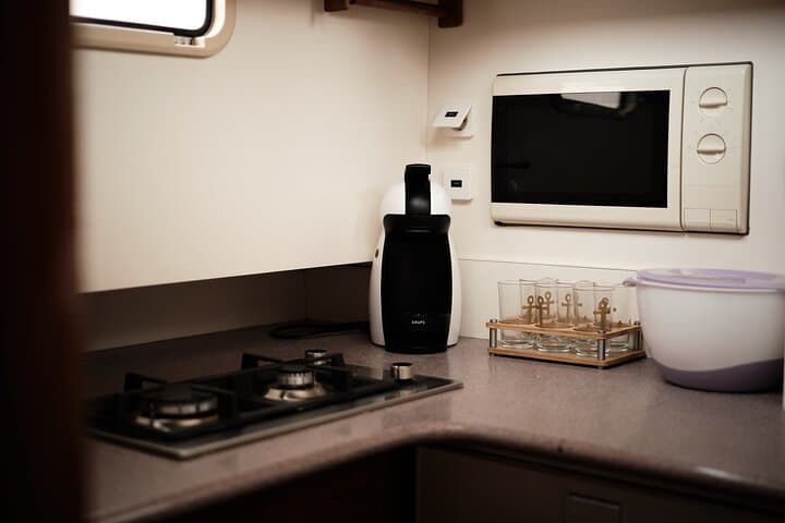 Fishing in the Strait of Gibraltar 4