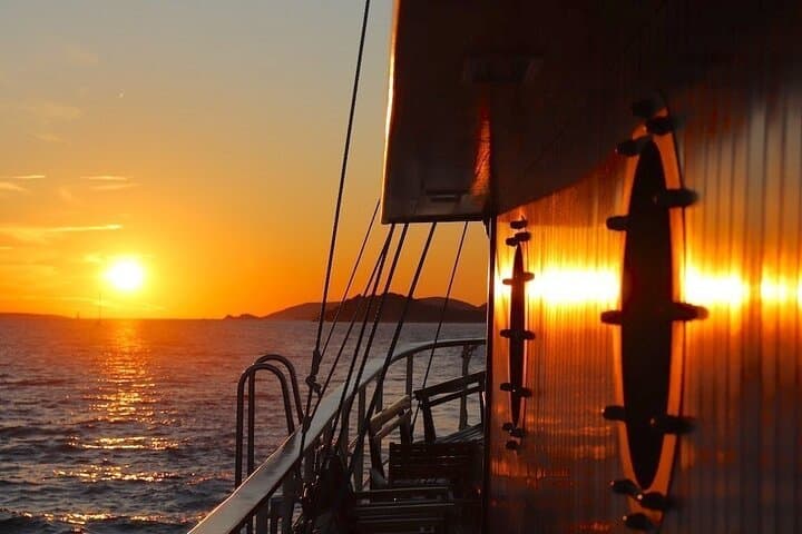 Sunset Cruise Captivating Views & Transfers Included – Zanzibar 2