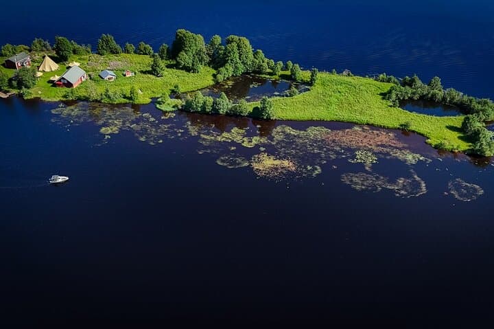Private Guided Fishing Boat Tour in Rovaniemi 2