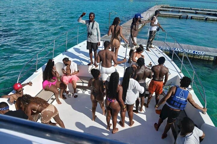 Party Boat Cruise & Open Bar with Snorkeling in Punta Cana 2