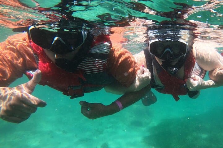 Aventura de Snorkeling em Família em San Juan: Explore o Oceano Juntos - Photo 4