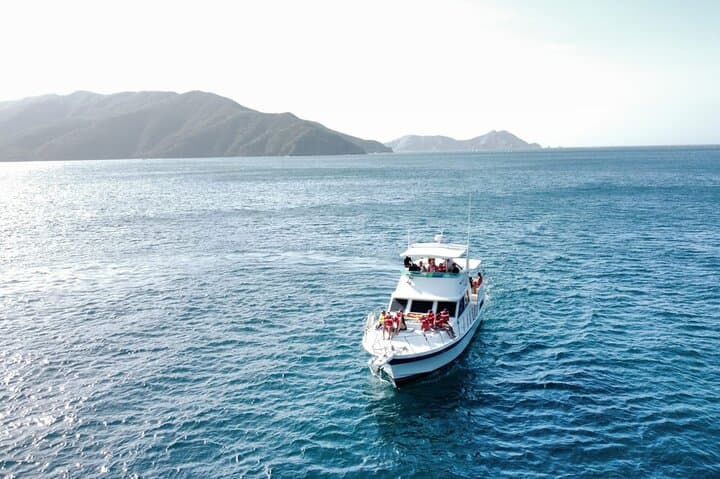 Six beaches of Santa Marta by yacht 2