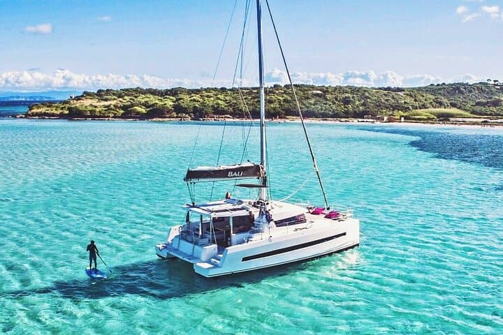 Hersonissos: Private Catamaran Cruise, Dia Island with Lunch