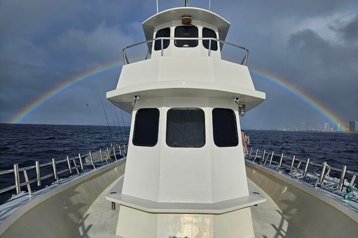 The best fishing in Waikiki 3 hr. trip