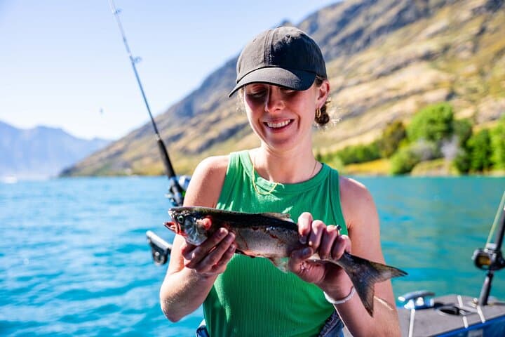 Lake Wakatipu Queenstown: 3 Hour Fishing Adventure by Boat 5