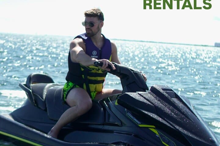 Jetski Ride While Exploring Miami Islands 5