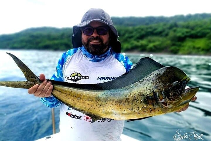 Sport fishing in in the Gulf of Papagayo Costa Rica 5