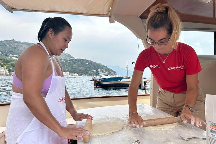 Cooking School on Board with Lunch and Swimming in Capri 5