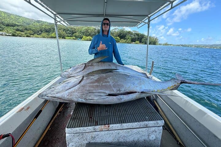 Wholesale Fishing in Poti Marara at Tahiti Teahupoo Peninsula 2