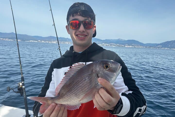 Boat fishing trip 4 hours in Puerto Banus Marbella 5