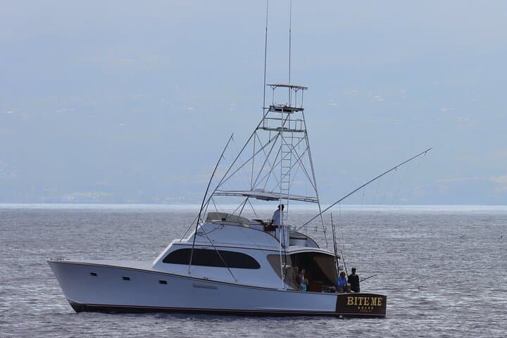 Aventure de pêche en haute mer de luxe à Kona, Hawaï à bord de Bite Me 5 - Photo 3