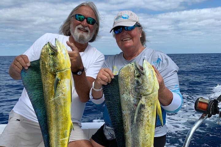 4 hours 34ft Day Dream Private Charter in Nassau 4