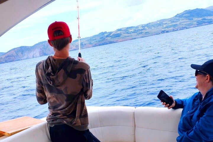 Boat trip and fishing southeast of Terceira Island 4h max. 6px 5