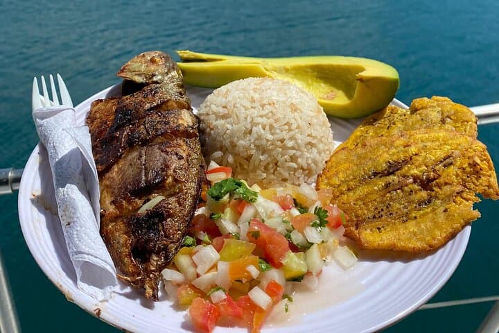 Six beaches of Santa Marta by yacht 5