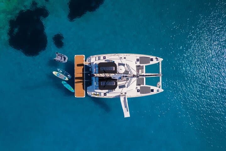 Semi-private Sailing trip with Lunch and Water Toys 4