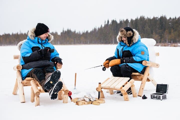  Rovaniemi Private Fishing Day with Lunch in a Igloo