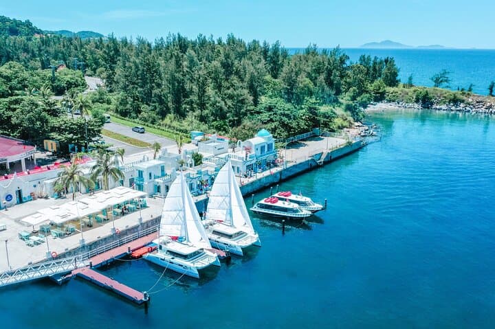 Discovery the Magnificent Son Tra Peninsula by Aphrodite S16 Yach 3