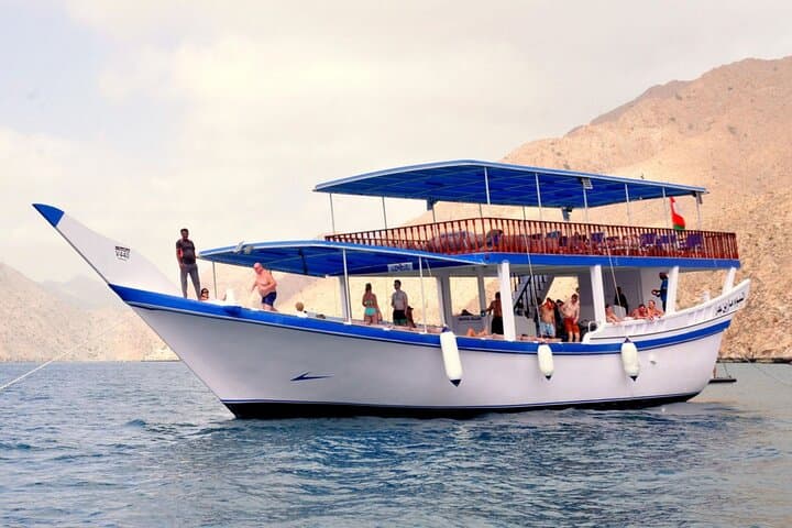 Khasab Musandam Full Day Cruise from Dubai: Lunch with Snorkeling