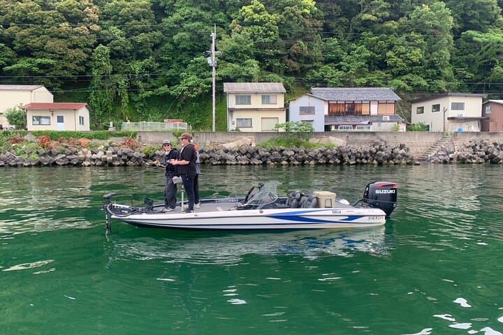 Experience bass fishing on the legendary Lake Biwa for 3 people 3