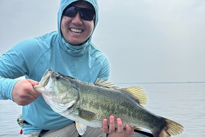 Experience bass fishing on the legendary Lake Biwa for 3 people 5