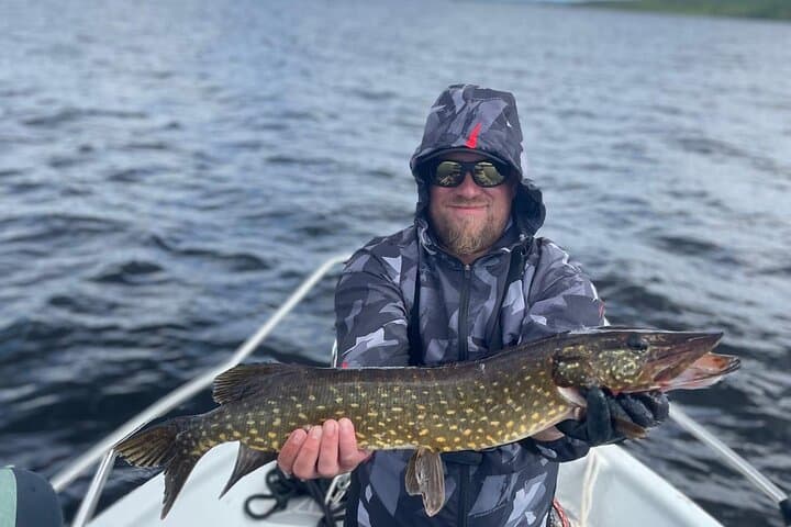Private Guided Fishing Boat Tour in Rovaniemi 3