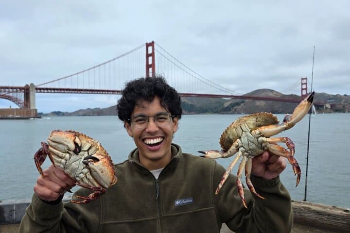 Learn to Catch and Cook Crab under Golden Gate Bridge SF 2