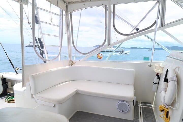 Deep Sea Fishing Private Charter in Tamarindo - 35' Cabo Express 5