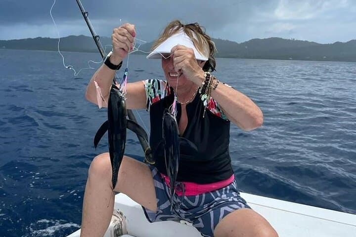 Half Day Fishing Adventure in Roatan Dos Reyes Roatan Charter 4