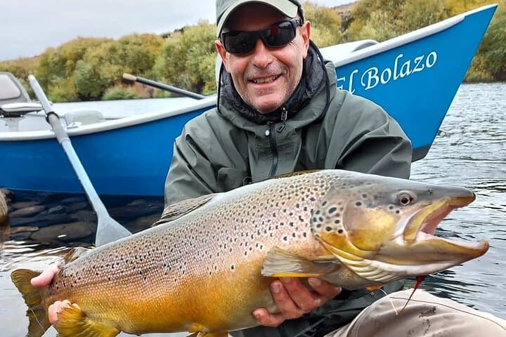 Fly Fishing Guided Activity in Bariloche 3