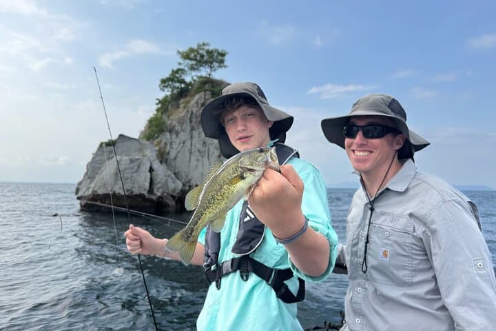 Relaxed 4-hour bass fishing experience at Lake Biwa for 2 People