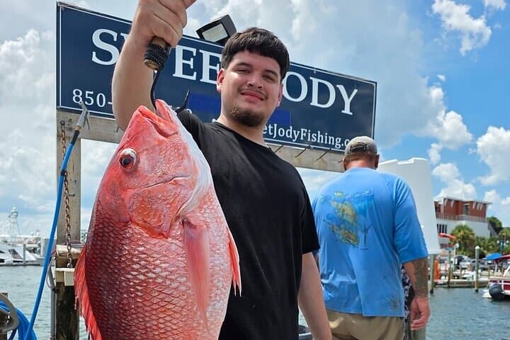 6 Hour Family Friendly Party Boat Fishing in Destin 3