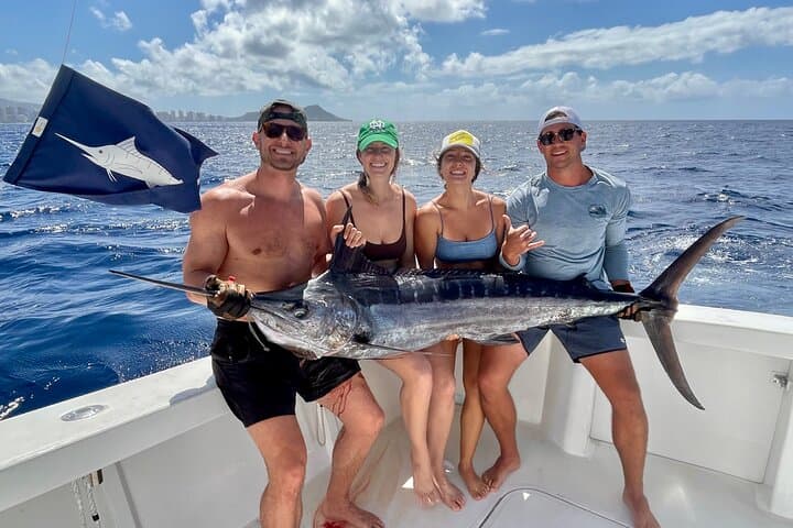 Private Luxury Sportfishing Experience Aboard Limitless  4