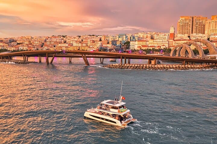 Sunset Chilling Yacht Tour in Phu Quoc 3