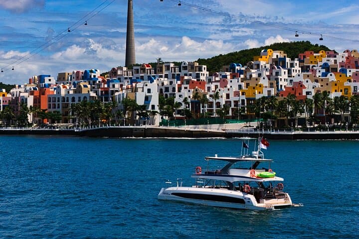 Phu Quoc Exclusive Luxury Yacht Tour with Tropical Water Sports