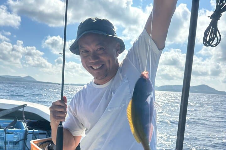 Fishing experience on a private small boat on Ishigaki Island - Meet empty-handed!Fish.Let's eat.~ 【Half day course】 5