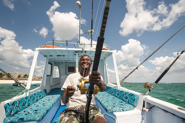 Deep Sea Fishing in Zanzibar – Catch Tuna, Sailfish & Marlin 4