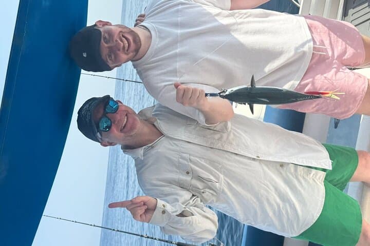 Private Game Fishing Trip with Sightseeing in Muscat 4