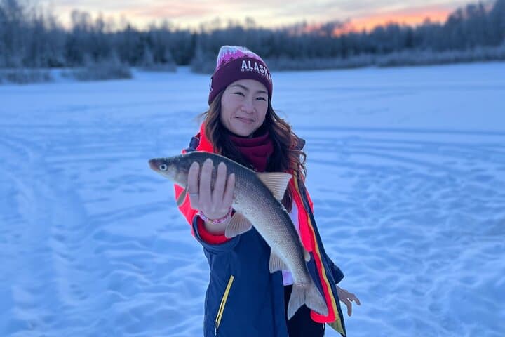 Fairbanks Aurora Viewing and Ice Fishing Tour  2