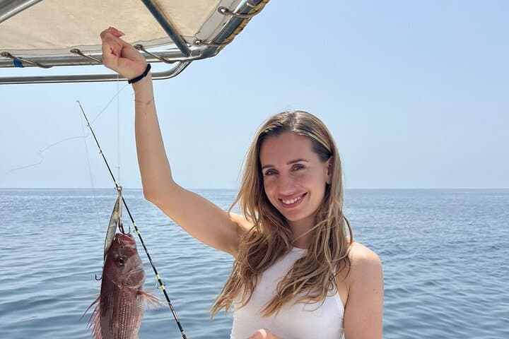 Fishing Adventure Along Salalah's Stunning Coast 4