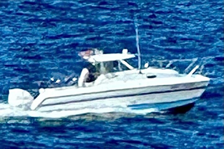 26 Foot Glacier Bay 6 Hour Charter 2