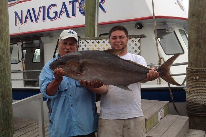 Emocionante Aventura de Pesca en Alta Mar de 4 Horas a Bordo del Navigator