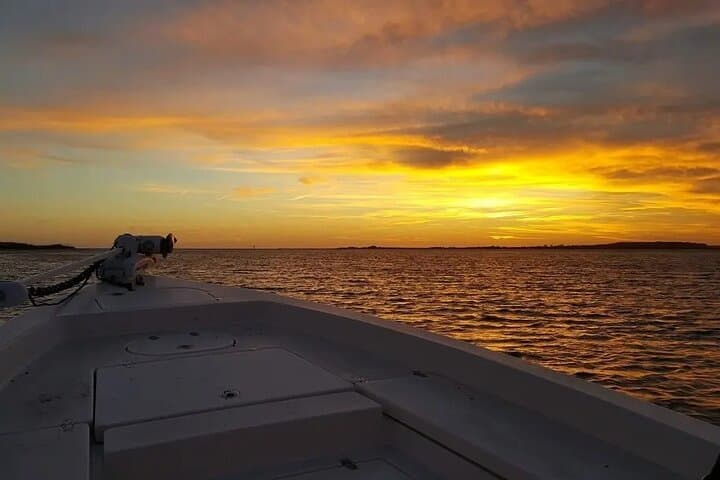 Emocionante Tour de Pesca al Atardecer de 4 Horas en el Navigator en Calabash