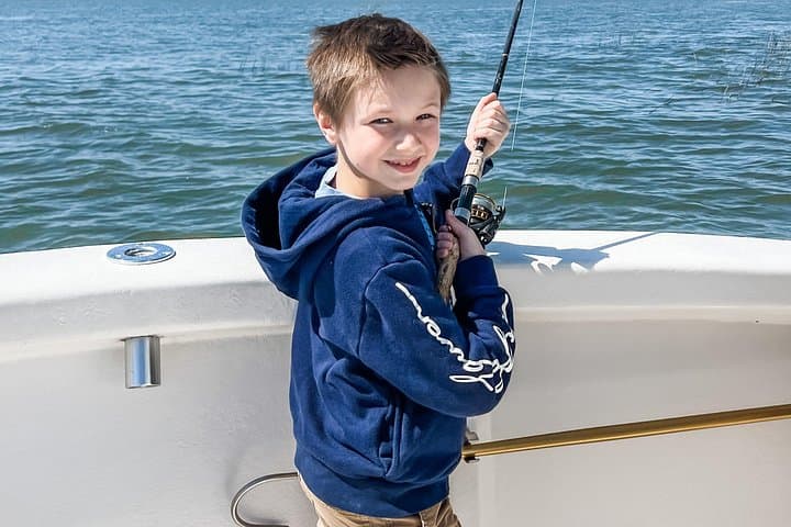 Aventura de Pesca Familiar Privada de 3 Horas para Hasta 6 Invitados - Photo 2